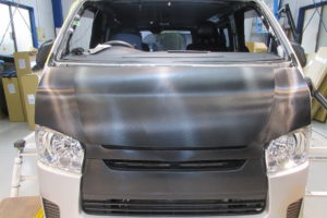 トヨタ ハイエース200系標準　フロントガラス交換COATTECT