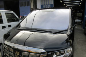 トヨタ アルファード30　コートテクト熱反射フロントガラス交換