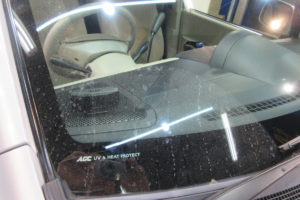 三菱 ekワゴン H81W　フロントガラス交換