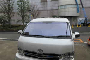 トヨタ ハイエースワイド　フロントガラス交換COATTECT